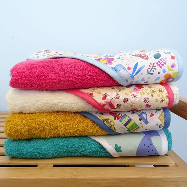 Cape de bain bébé personnalisable